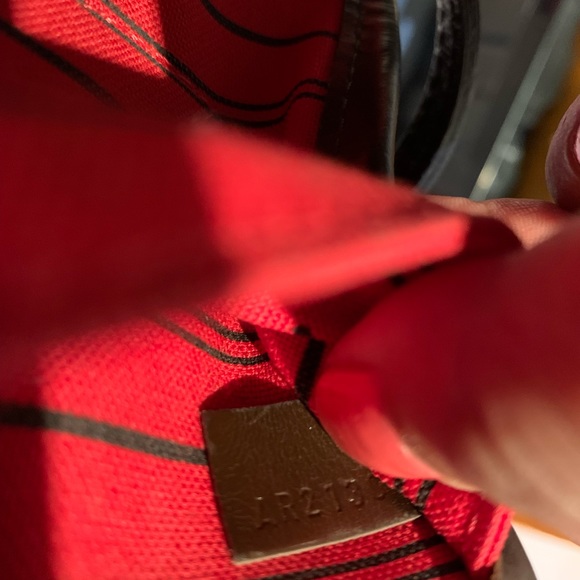 **SOLD** Louis Vuitton Neverfull MM. - Picture 5 of 5